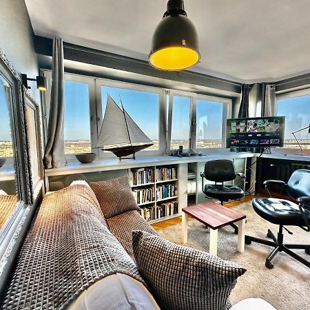 ורשה Super Apartament Grey Centrum 2X Metro Fast Wifi 300 Mbs Netflix Appletv Smarttv Spotify Panorama Miasta מראה חיצוני תמונה